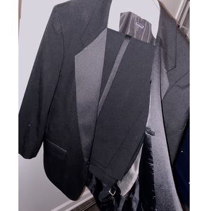 men’s burberry tuxedo